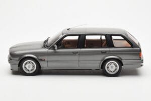 BMW 325i E30 Touring Gris Otto 1:18 OT929 Résine — image 3 sur 6