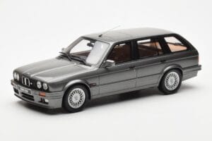 BMW 325i E30 Touring Gris Otto 1:18