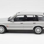 BMW 325i E30 Touring Argent Norev 1:18 - image 3 of 6