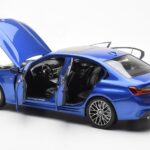 BMW 330i G20 Portimao Bleu Metallic Norev 1:18 - image 5 of 8