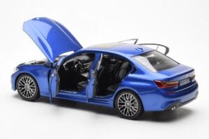 BMW 330i G20 Portimao Bleu Metallic Norev 1:18 80432450999 Métal — image 5 sur 8