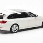 BMW 335i F31 Touring Alpine Blanc Paragon 1:18 - image 3 of 8