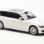 BMW 335i F31 Touring Alpine Blanc Paragon 1:18 - image 6 of 8