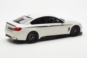 BMW 435i F32 M Performance Package Blanc GT Spirit 1:18 GT710 Résine — image 2 sur 6
