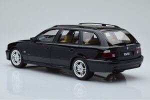 BMW 540 E39 Touring M Package Noir Otto 1:18 OT1013 Résine — image 5 sur 6