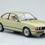 BMW 628 CSi E24 Vert Clair MCG 1:18 - image 3 of 5