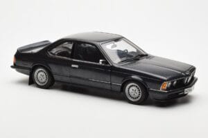 BMW 635 CSi E24 Diamant Noir Métallique AUTOart 1:18 70521 Métal — image 6 sur 8