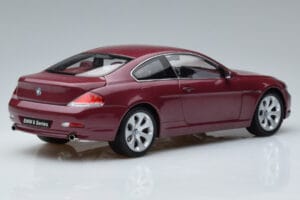 BMW 645Ci E63 Rouge Foncé Kyosho 1:18 08701CR Métal — image 3 sur 7