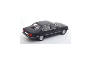 BMW 750i E32 Noir MCG 1:18 MCG18162 Métal — image 2 sur 3
