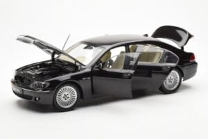 BMW 760Li E66 Noir Kyosho 1:18 08572BK Métal — image 2 sur 9