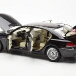 BMW 760Li E66 Noir Kyosho 1:18 - image 5 of 9