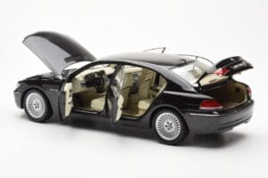 BMW 760Li E66 Noir Kyosho 1:18 08572BK Métal — image 5 sur 9