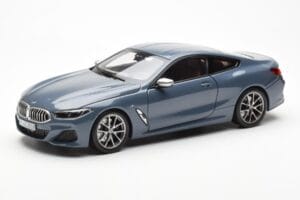 BMW 850i G15 Barcelona Blue Metallic Norev 1:18