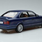 BMW Alpina B10 4.6 E34 Bleu MCG 1:18 MCG18230 Métal - image 2 of 6