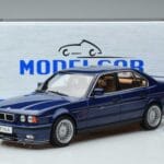 BMW Alpina B10 4.6 E34 Bleu MCG 1:18 MCG18230 Métal - image 6 of 6
