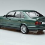 BMW Alpina B10 4.6 E34 Vert MCG 1:18 MCG18229 Métal - image 5 of 6