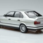 BMW Alpina B10 4.6 E34 Argent MCG 1:18 MCG18231 Métal - image 5 of 5