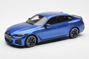 BMW i4 M50 G26 Bleu Otto 1:18