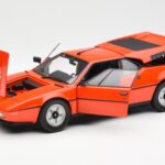 BMW M1 Orange Métallisé Norev 1:18 - image 2 of 8