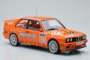 BMW M3 E30 Jagermeister #19 A. Hahne DTM Nurburgring 1992 IXO 1:18 18RMC082A Métal — image 4 sur 6