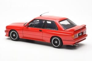 BMW M3 E30 Sport Evolution Cecotto Edition Rouge AUTOart 1:18 70566 Métal — image 7 sur 8