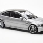 BMW M3 E46 CSL Gris Kyosho 1:18 - image 6 of 8