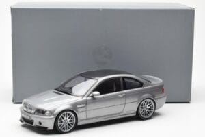 BMW M3 E46 CSL Gris Kyosho 1:18 80430302734 Métal — image 8 sur 8