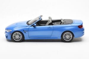 BMW M4 F83 Cabriolet Yas Marina Bleu Paragon 1:18 80432339612 Métal — image 4 sur 8