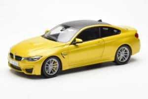 BMW M4 F82 Austin Jaune Metallic Paragon 1:18