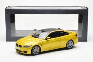 BMW M4 F82 Austin Jaune Metallic Paragon 1:18 80432339606 Métal — image 8 sur 8