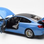 BMW M4 F82 Yas Marina Bleu Paragon 1:18 - image 5 of 8