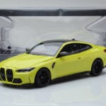 BMW M4 G82 Jaune Édition Concessionnaire Minichamps 1:18 - image 8 of 8