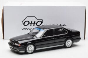 BMW M5 E34 Noir Otto 1:18 OT690 Résine — image 6 sur 6