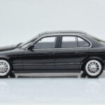 BMW M5 E34 Hartge Noir Otto 1:18 - image 3 of 6