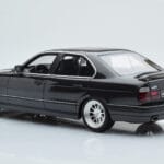 BMW M5 E34 Hartge Noir Otto 1:18 - image 4 of 6