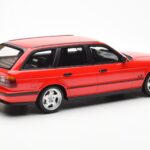 BMW M5 E34 Touring Rouge Otto 1:18 - image 2 of 6