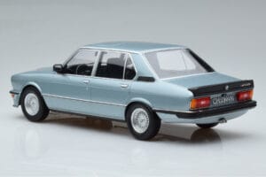 BMW M535i E12 Bleu Norev 1:18 183269 Métal — image 5 sur 6
