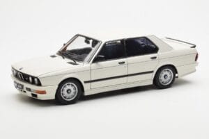 BMW M535i E28 Alpine Blanc AUTOart 1:18