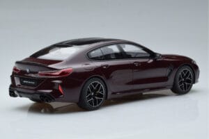 BMW M8 F93 Competition Gran Coupé Améthyste Métallisé GT Spirit 1:18 GT285 Résine — image 2 sur 6