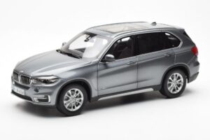 BMW X5 F15 Space Gris Paragon 1:18
