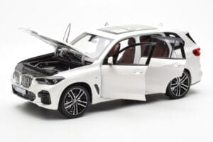BMW X5 G05 Blanc Paragon 1:18 80432450996 Métal — image 2 sur 8