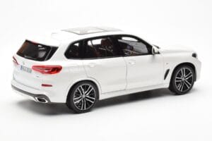 BMW X5 G05 Blanc Paragon 1:18 80432450996 Métal — image 3 sur 8