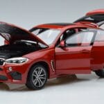 BMW X6M F86 Rouge Norev 1:18 183242 Métal - image 2 of 7