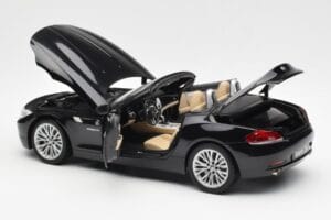 BMW Z4 E89 Spider Noir Métallisé Kyosho 1:18 08771BK Métal — image 6 sur 9