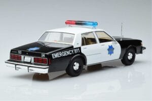 Chevrolet Caprice San Francisco Police Department MCG 1:18 MCG18389 Métal — image 2 sur 6