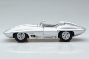 Chevrolet Corvette C1 Stingray Concept AUTOart 1:18 71000 Métal — image 5 sur 8