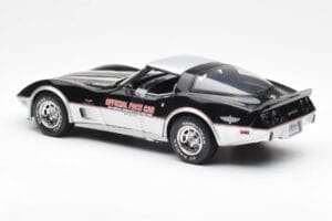 Chevrolet Corvette C3 Pace Car Indianapolis 500 1978 UT Models 1:18 21070 Métal — image 5 sur 6