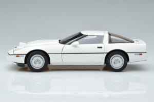 Chevrolet Corvette C4 Blanc AUTOart 1:18 71243 Métal — image 5 sur 8
