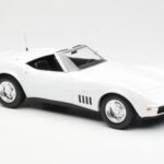 Chevrolet Corvette C3 Cabriolet Can-Am Blanc Norev 1:18 - image 4 of 6