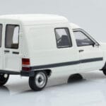 Citroen C15 E Blanc Otto 1:18 - image 2 of 6